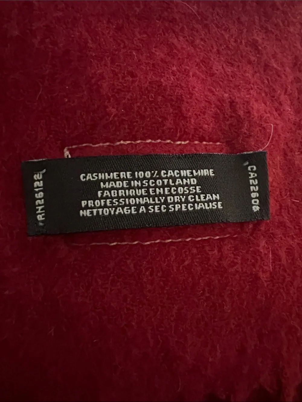 COACH luxurious deep red 100% cashmere scarf w/ fringe & leather logo tag